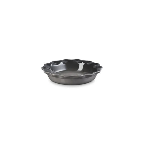 Le Creuset Oyster Heritage Fluted Pie Dish