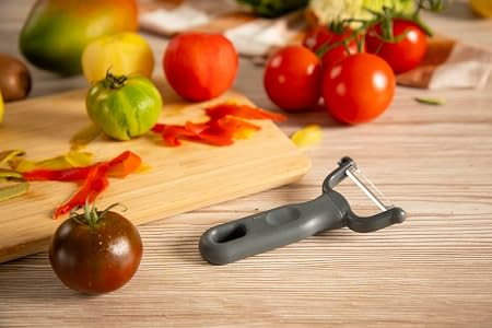 Kuhn Rikon Family Y Peeler, Serrated Vegetable Peeler for Tomatoes and Soft Skin Produce, Stainless Steel Potato Peeler, Grey