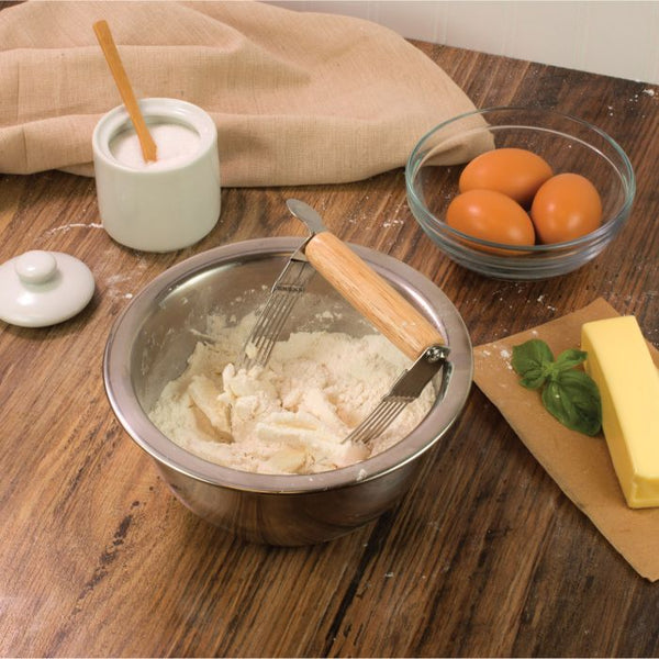 HIC Pastry Blender