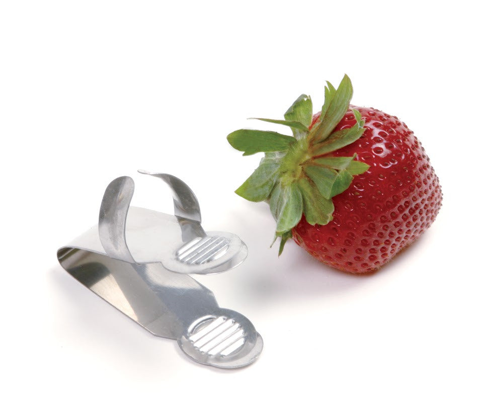 Joie Simply Slice Strawberry Slicer - Kitchen & Company