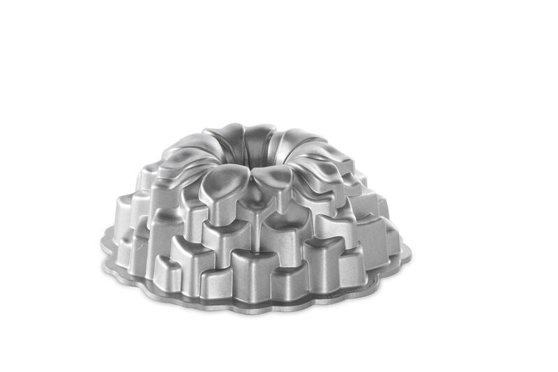 Nordic Ware Blossom Bundt Baking Pan – Simple Tidings Kitchen