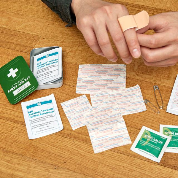Kikkerland Wilderness First Aid Kit